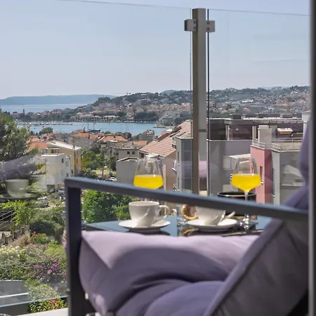 Nu Sea View Apartman